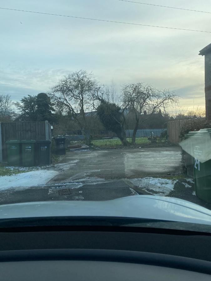 Harewood Lodge - Single And Double Rooms Self Serve Apartment King's Lynn Buitenkant foto