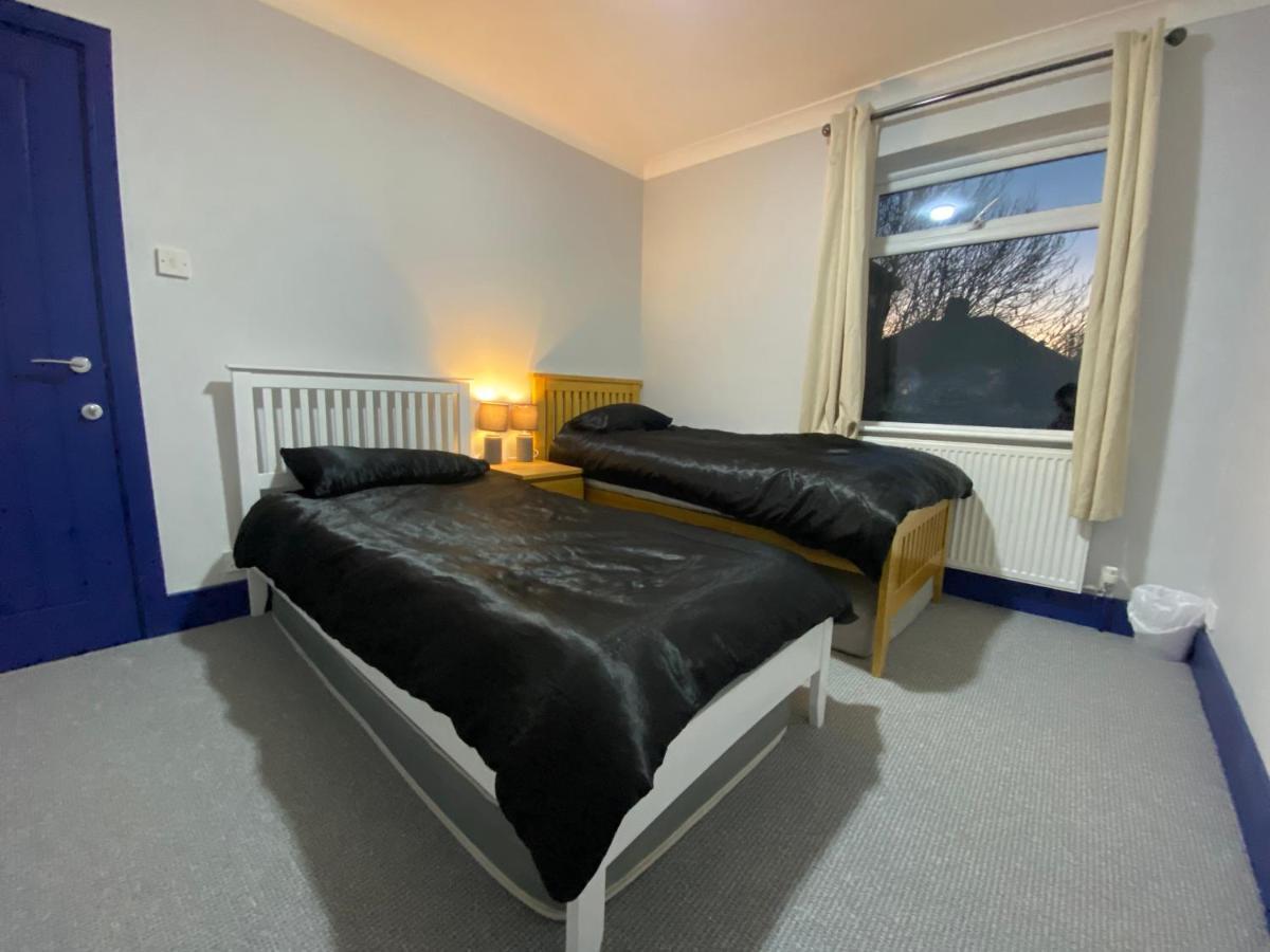 Harewood Lodge - Single And Double Rooms Self Serve Apartment King's Lynn Buitenkant foto